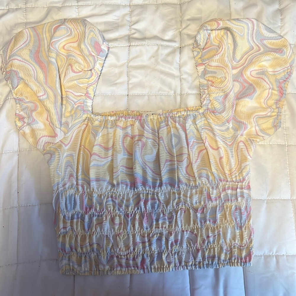 Elodie Pastel Swirl Patter Crop Scrunch Top